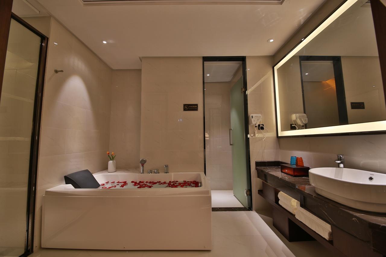 Fancy Hotel Shenzhen Exterior foto